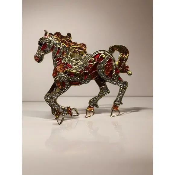 🧚🏻‍♀️ Year of the Fire Horse Brooch Gold Tone Rhinestone Carousel Horse Pin - Picture 5 of 5